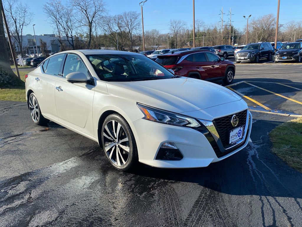 Used 2019 Nissan Altima 2.5 Platinum image 1