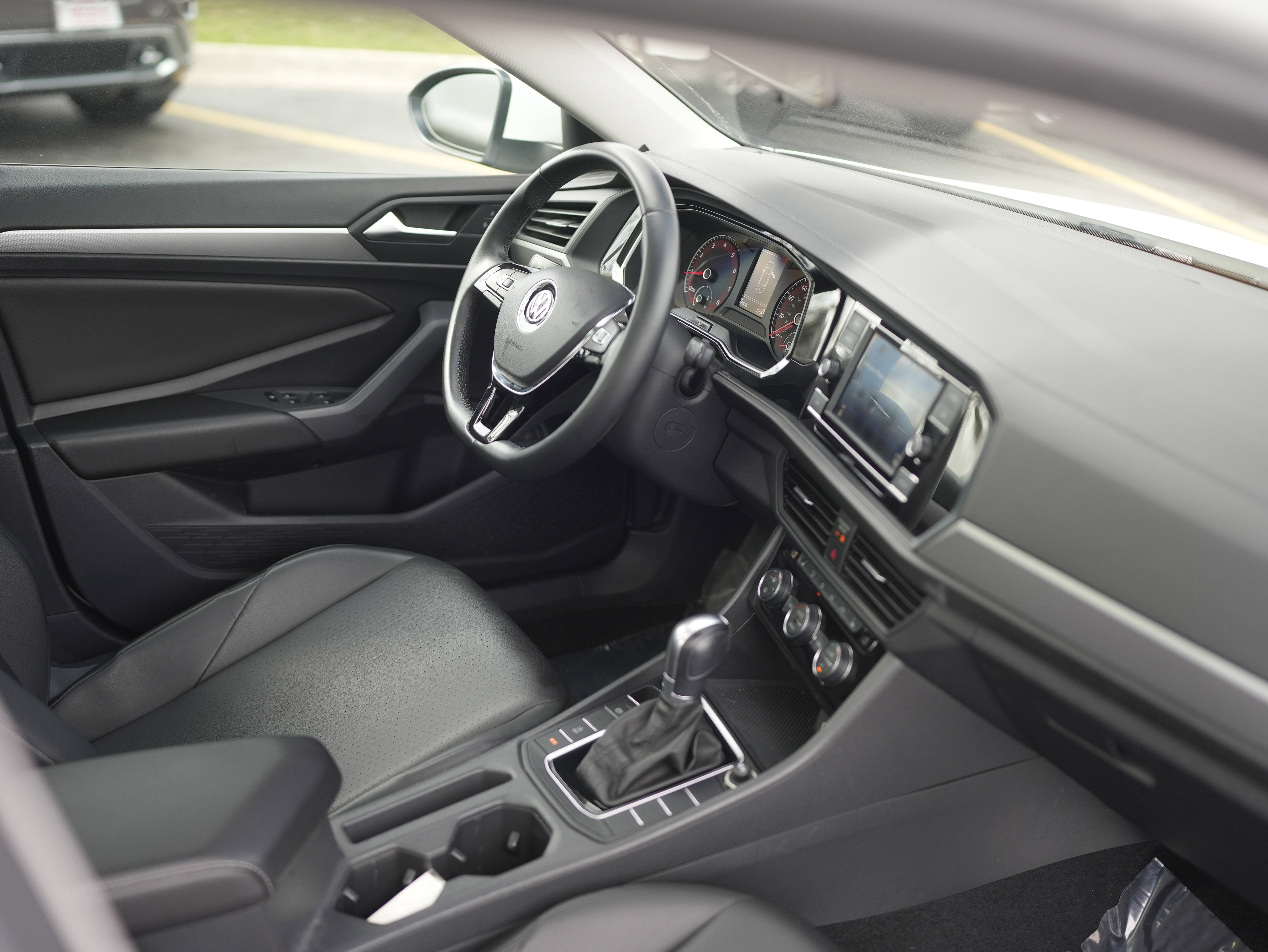 Used 2019 Volkswagen Jetta SE image 17