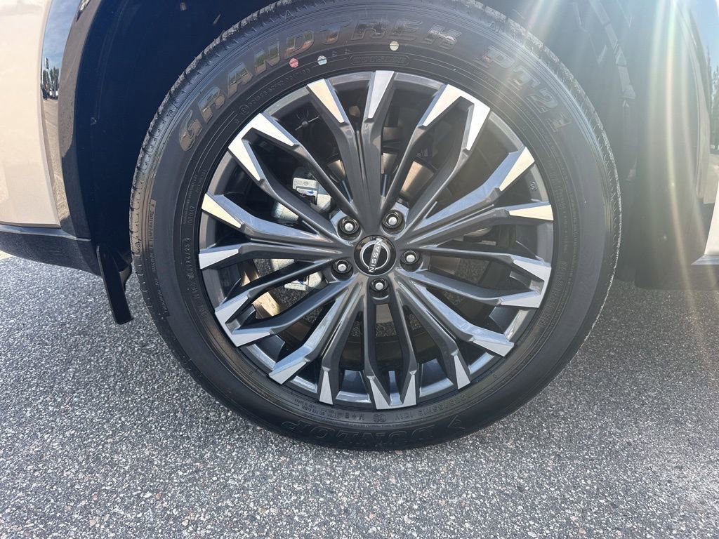 New 2026 Nissan Rogue Platinum AWD/4WD image 9