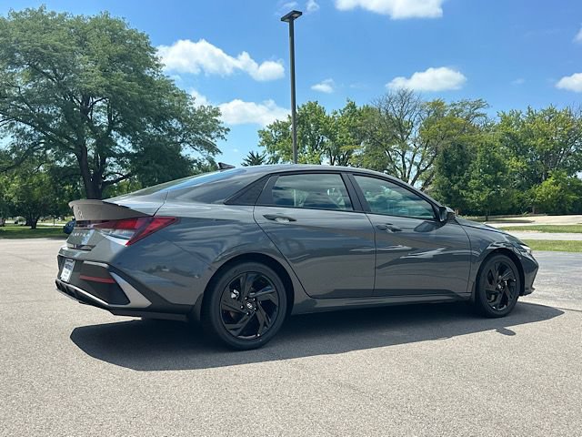 New 2026 Hyundai Elantra SEL Sport FWD image 11