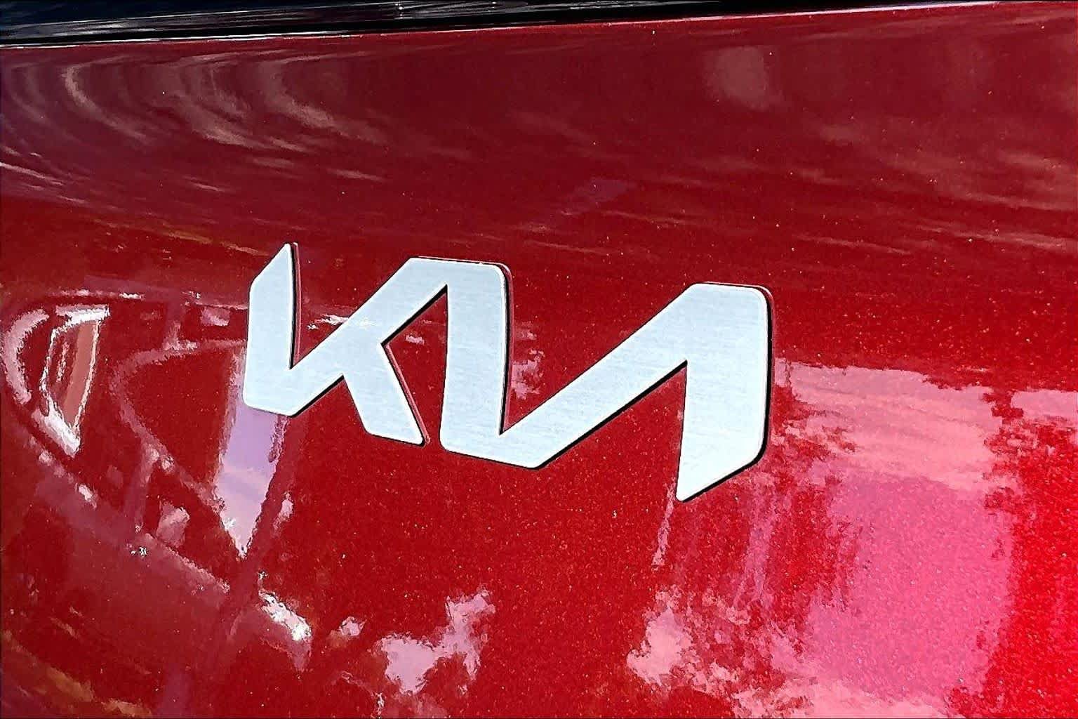 Used 2025 Kia Sportage SX FWD image 31