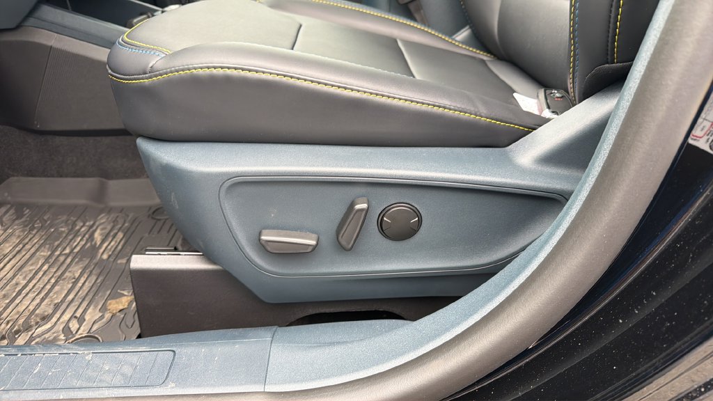 New 2026 Ford Maverick Lobo AWD/4WD image 24