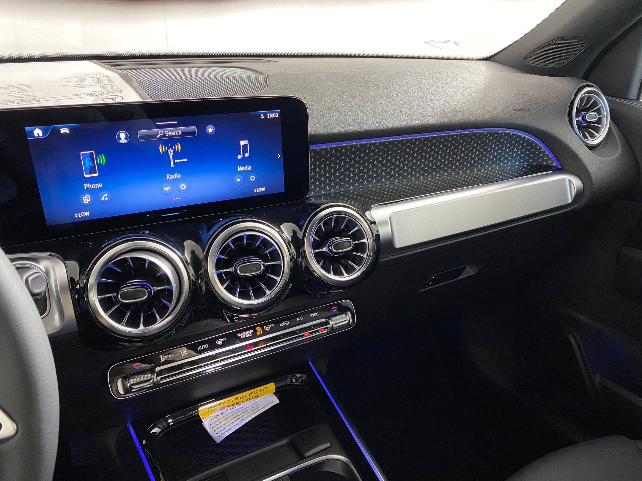 Certified 2025 Mercedes-Benz GLB 250 4MATIC image 23