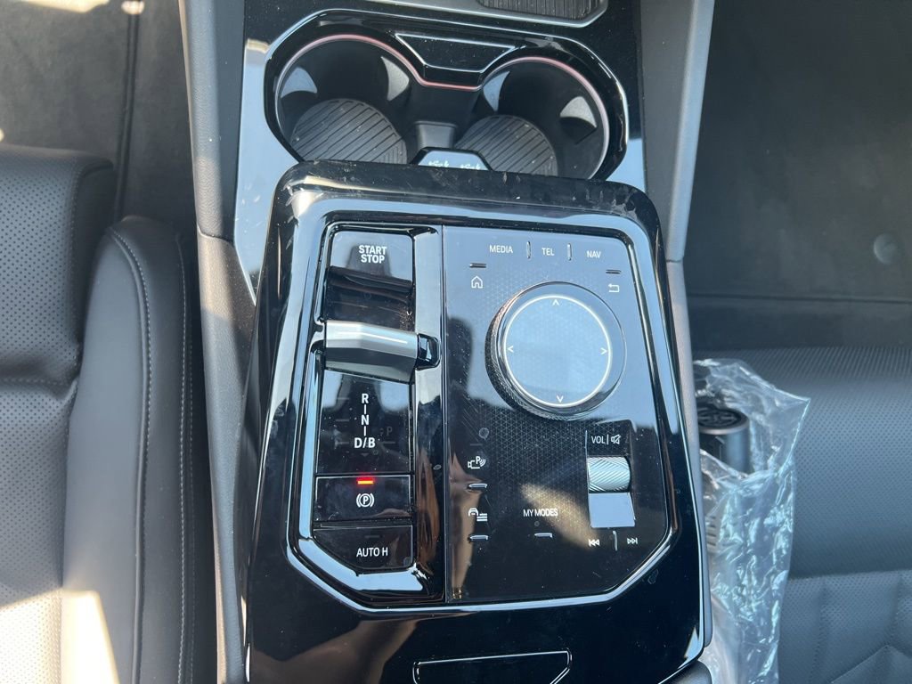 Used 2024 BMW i5 eDrive40i w/ M Sport Package image 18