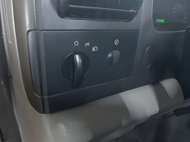 Used 2005 Ford F250 XL image 18