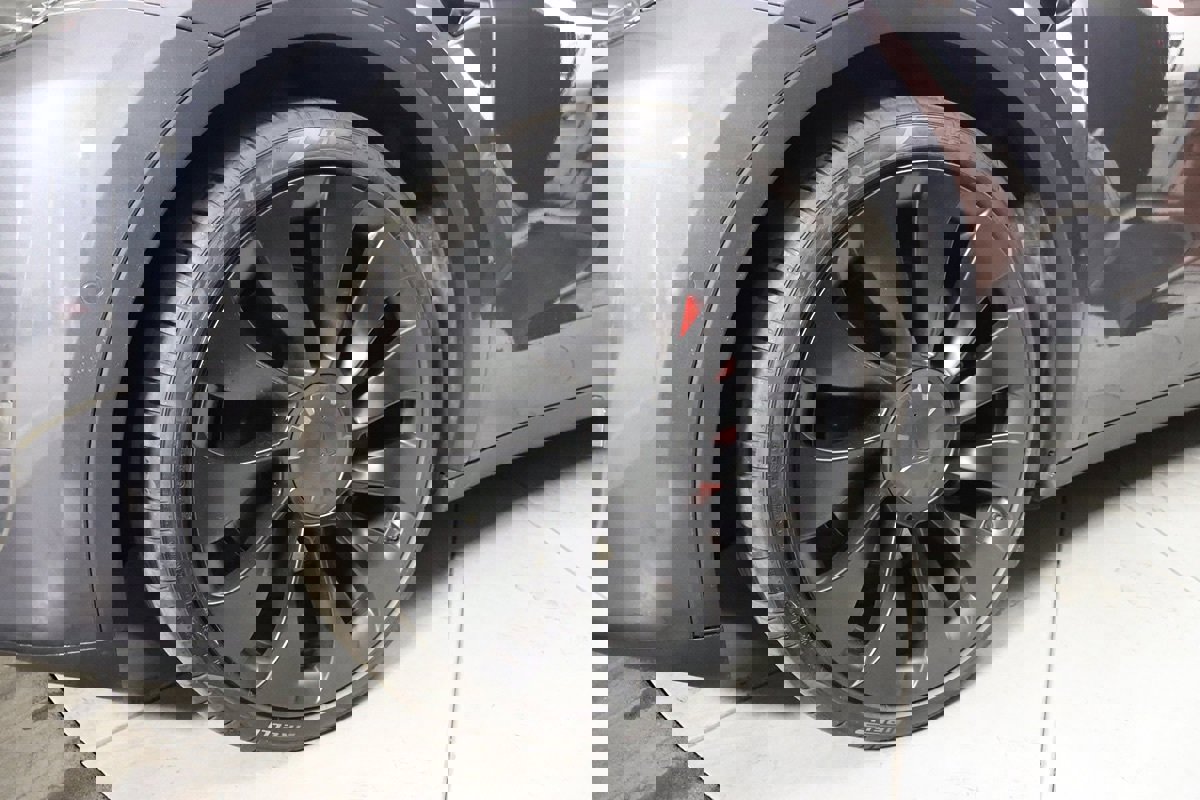 Used 2023 Tesla Model Y Performance image 6