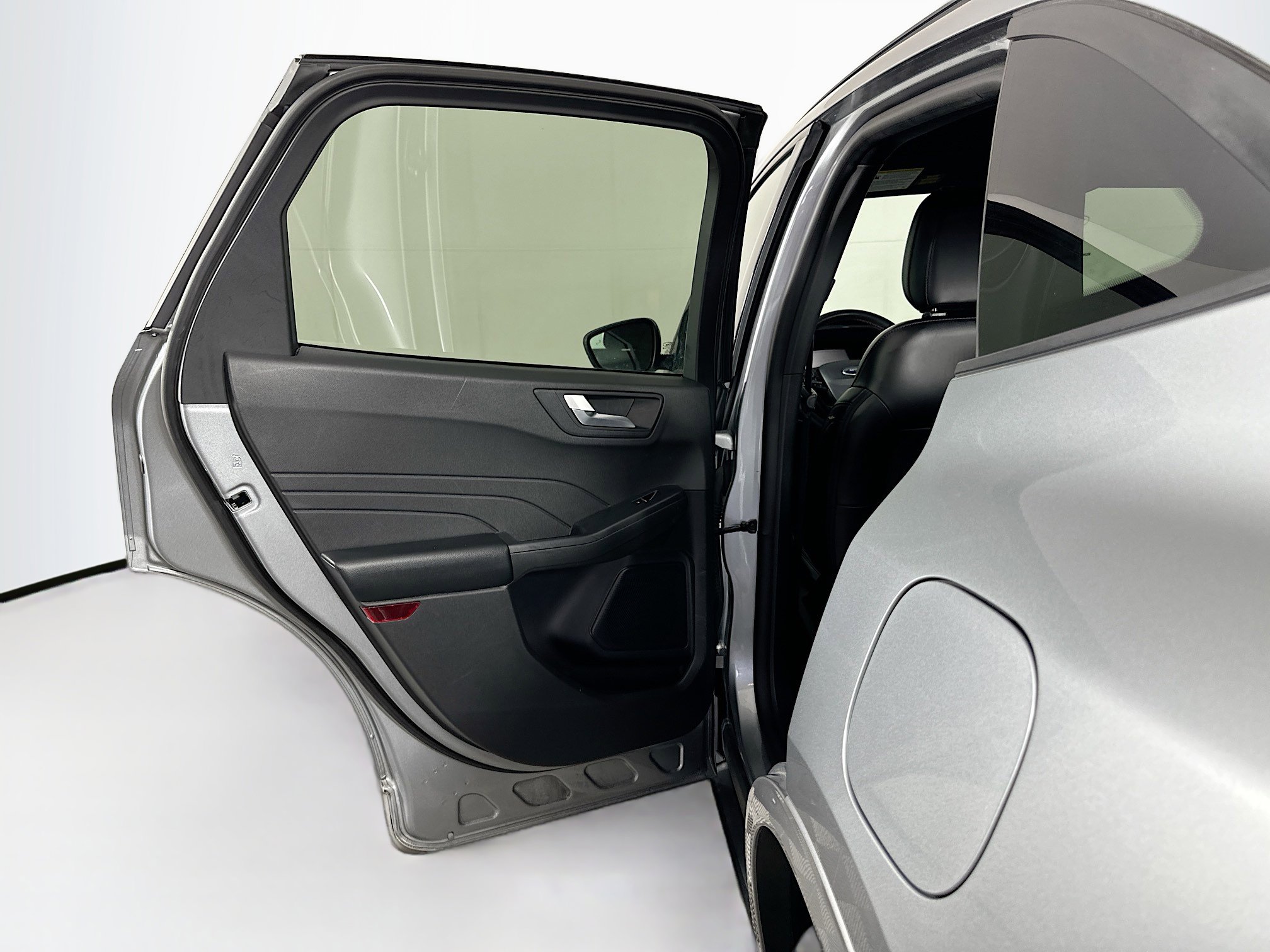 Used 2024 Ford Escape ST-Line image 25