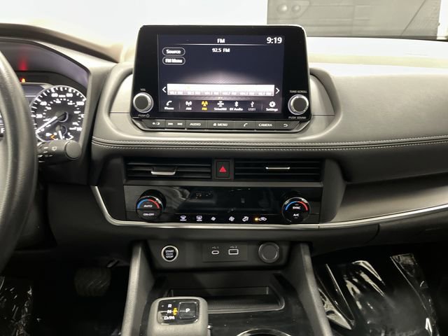 Used 2023 Nissan Rogue SV image 7