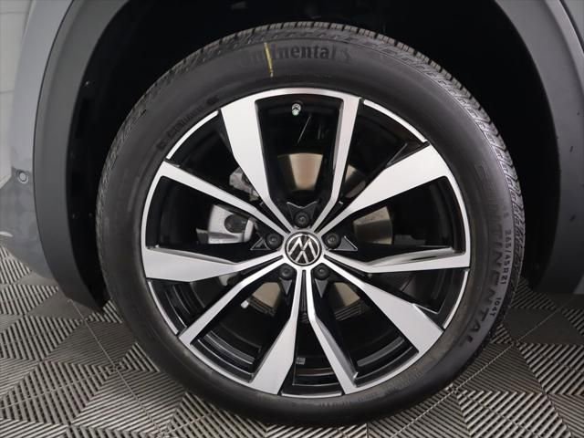 New 2026 Volkswagen Atlas SEL Premium R-Line image 32