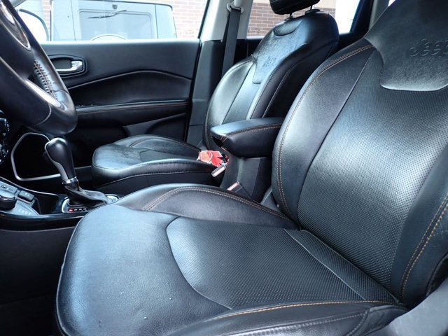 Used 2018 Jeep Compass Limited w/ Navigation Group AWD/4WD image 13