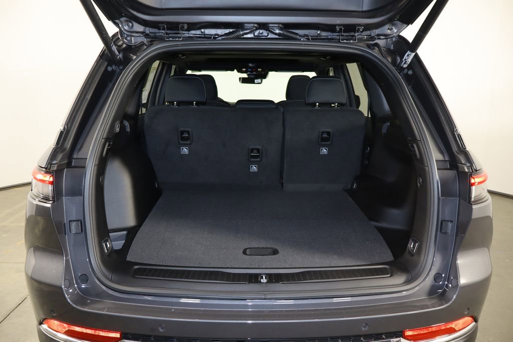 New 2026 Jeep Grand Cherokee Laredo X image 18