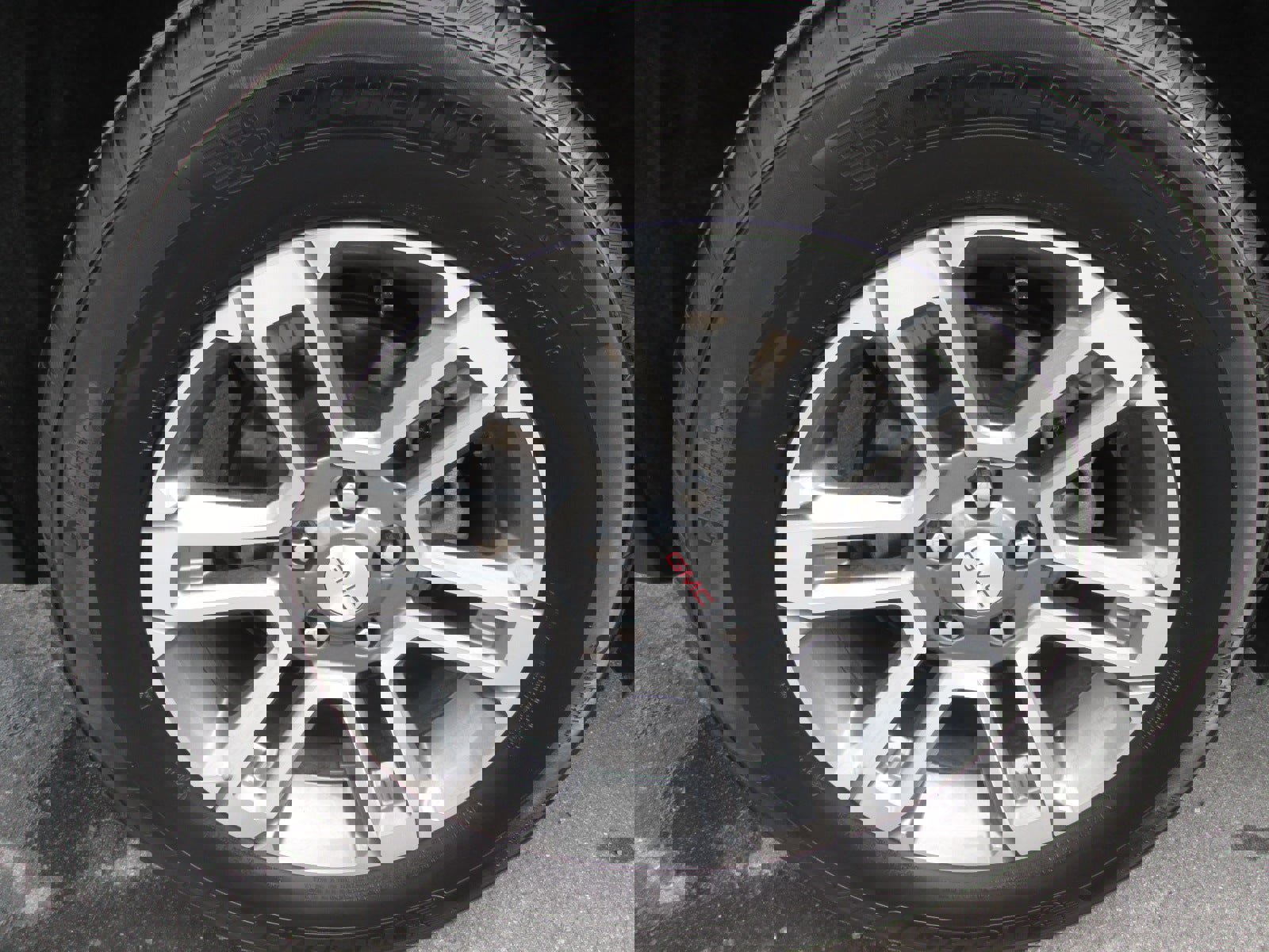 Certified 2025 GMC Terrain Elevation image 28