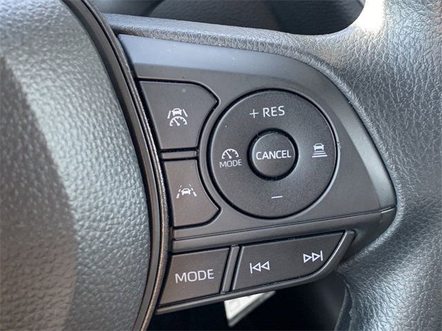 Used 2025 Toyota Corolla LE image 28