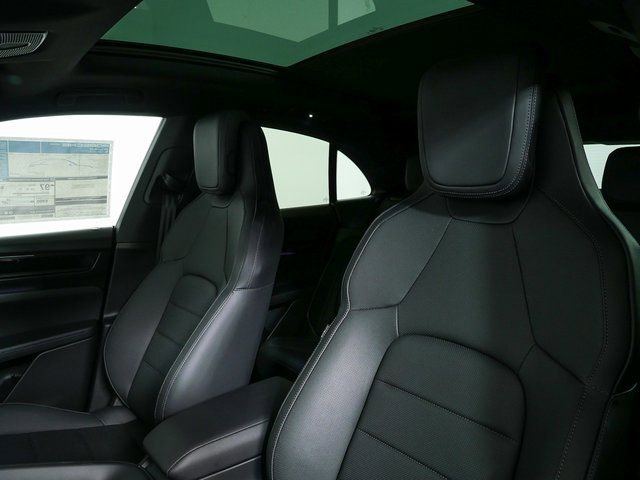 New 2026 Porsche Macan Electric image 5