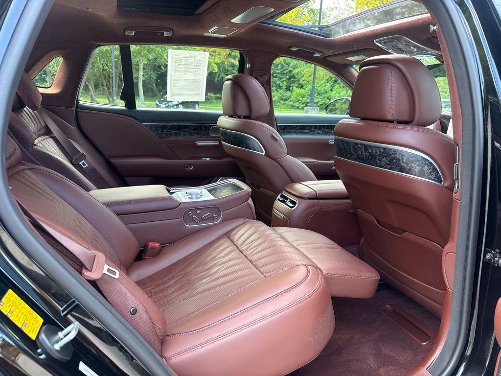 Used 2025 Genesis G90 3.5T AWD/4WD image 36