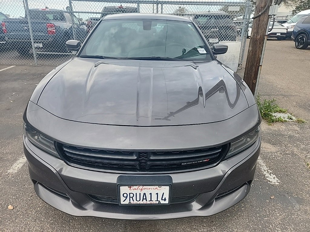 Used 2022 Dodge Charger SXT image 2