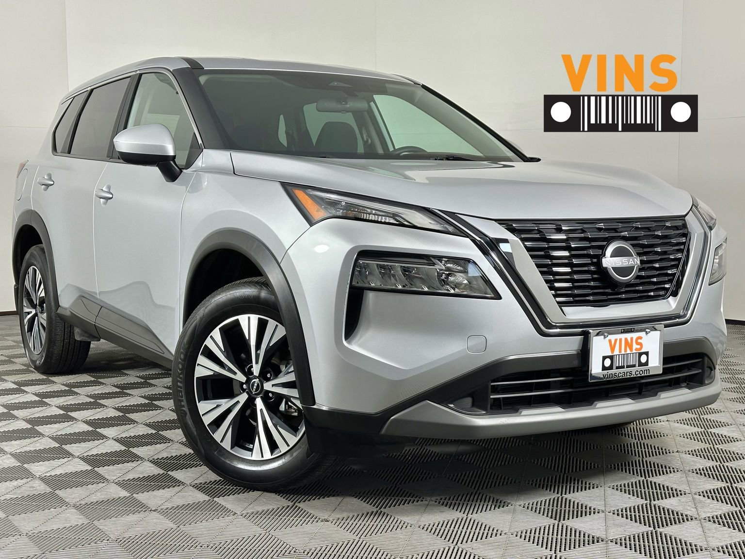 Used 2023 Nissan Rogue SV video 1