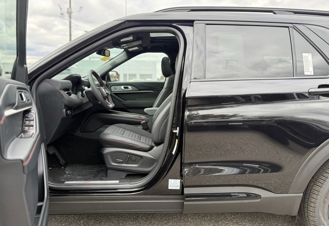 New 2026 Ford Explorer ST-Line image 12