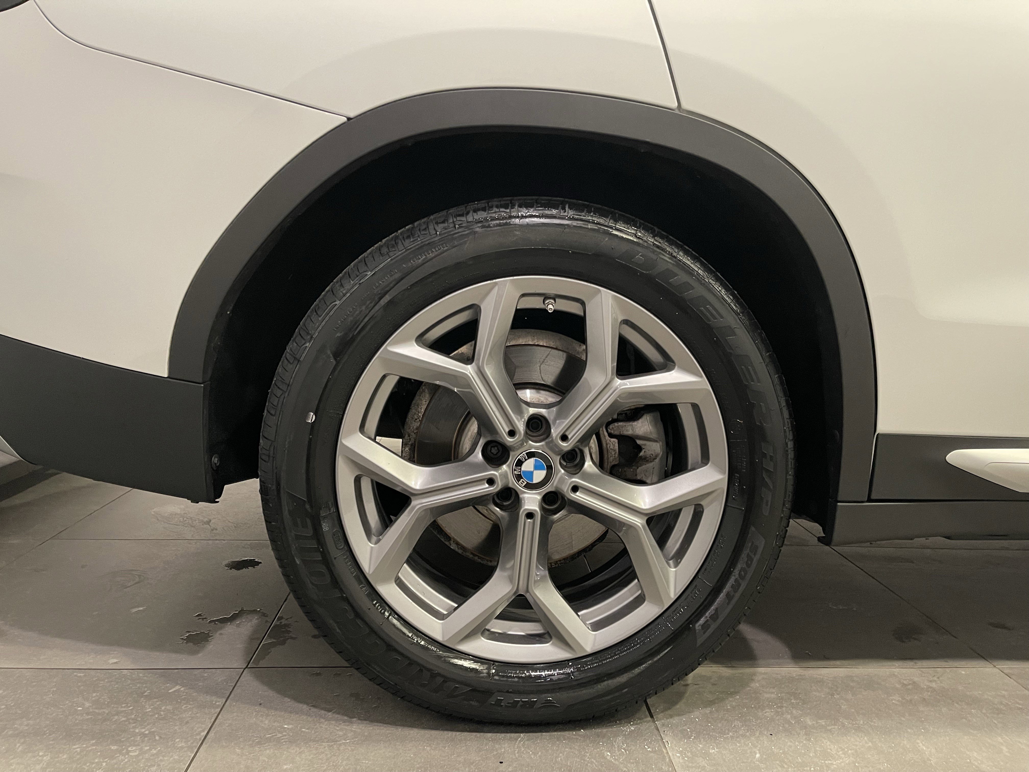 Certified 2024 BMW X3 xDrive30i w/ Premium Package image 9