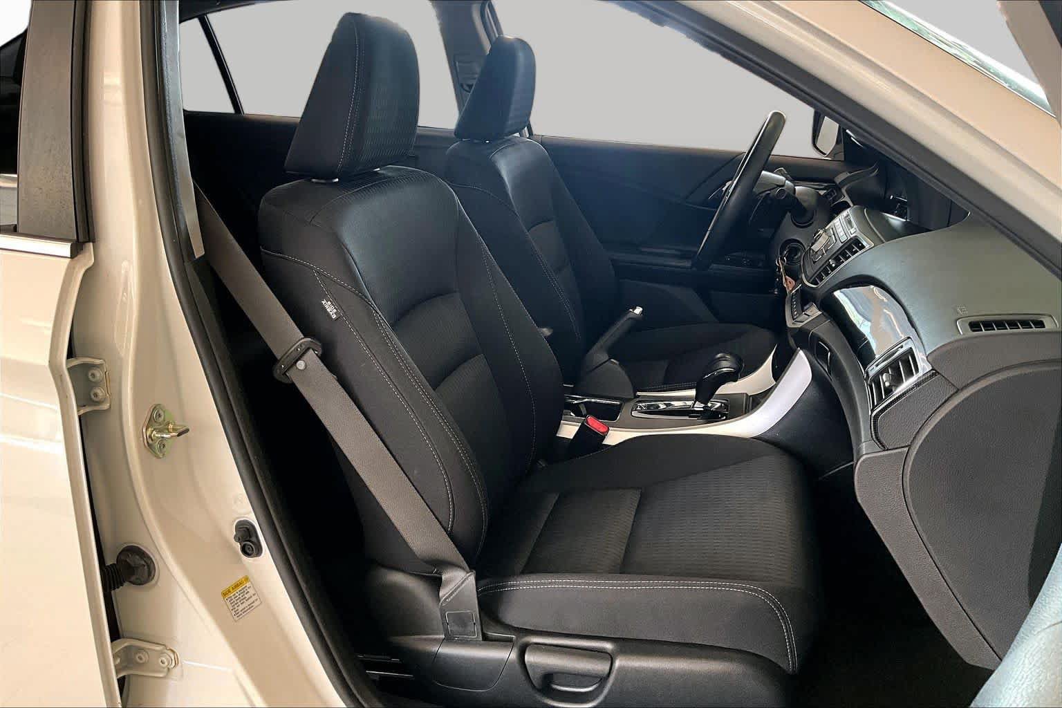 Used 2015 Honda Accord Sport image 8