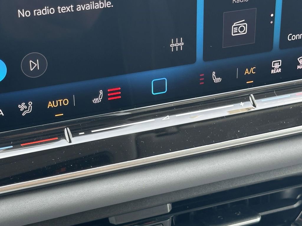 New 2026 Volkswagen Tiguan SE AWD/4WD image 21
