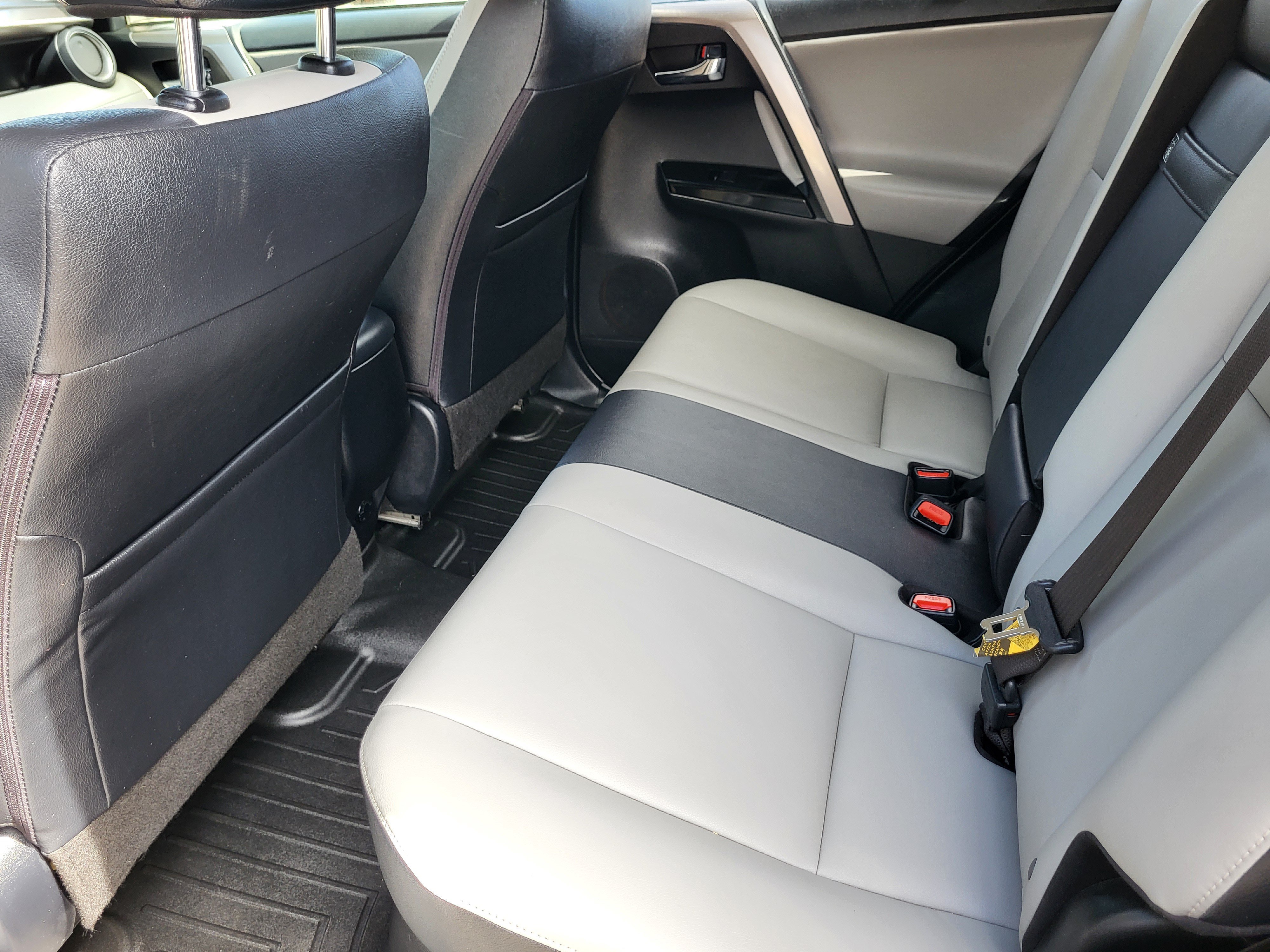 Certified 2018 Toyota RAV4 Limited w/ Advanced Technology Package AWD/4WD image 23