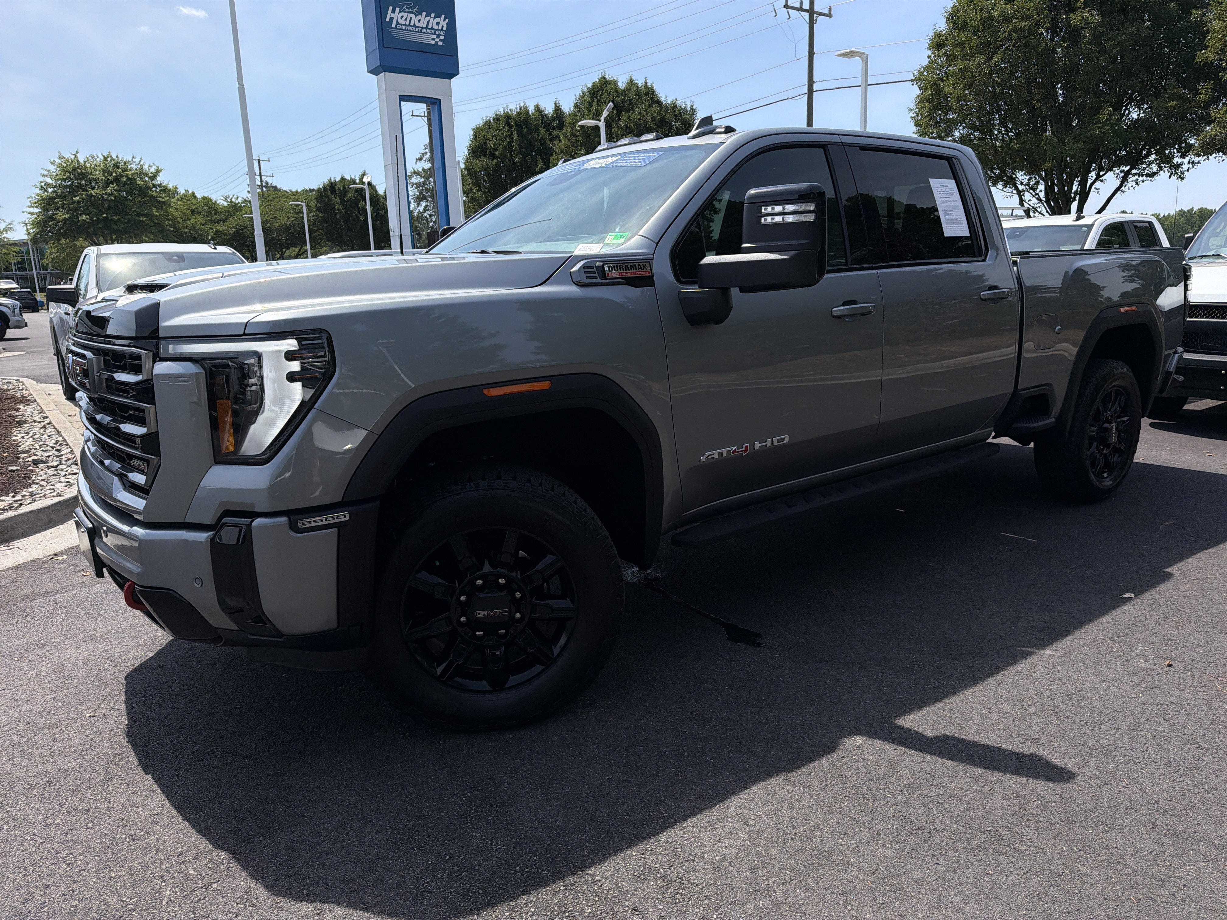Used 2026 GMC Sierra 2500 AT4 w/ AT4 Premium Plus Package AWD/4WD image 5