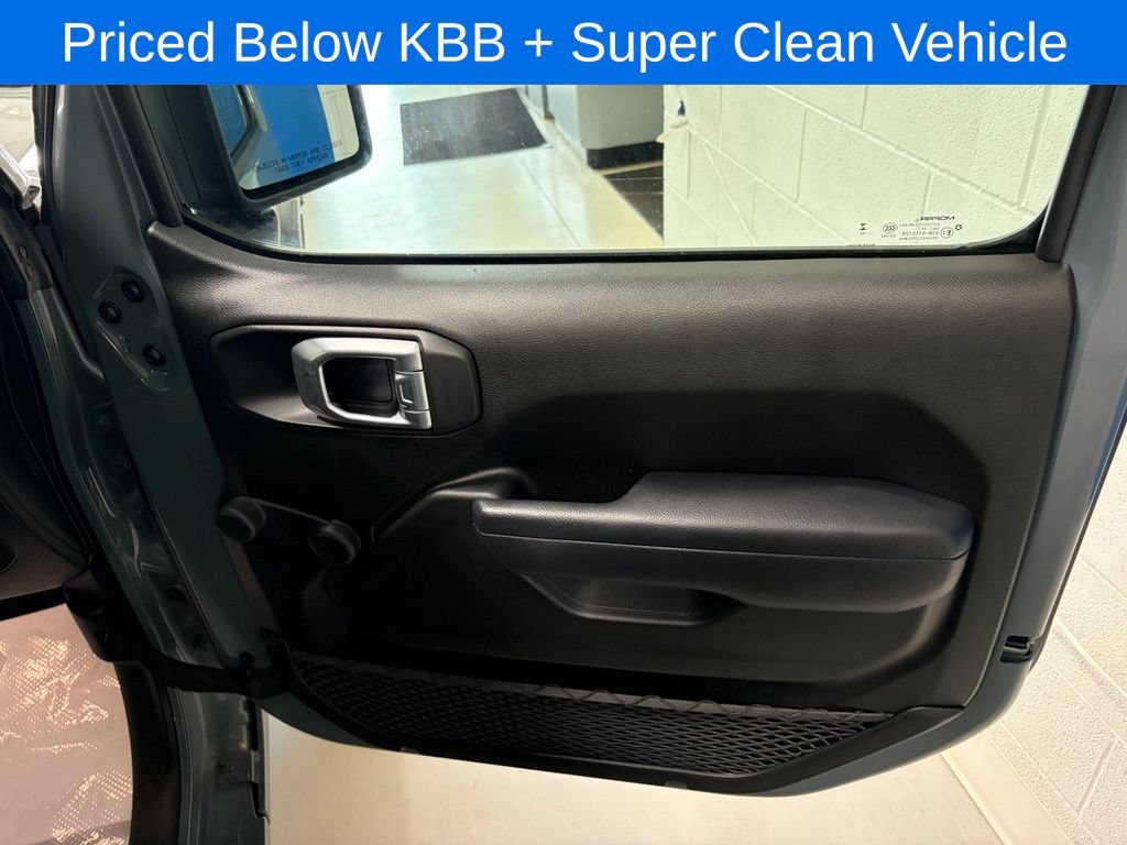Used 2024 Jeep Wrangler Unlimited Sport AWD/4WD image 22