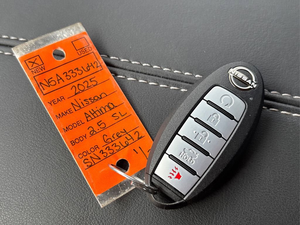 New 2025 Nissan Altima 2.5 SL image 27