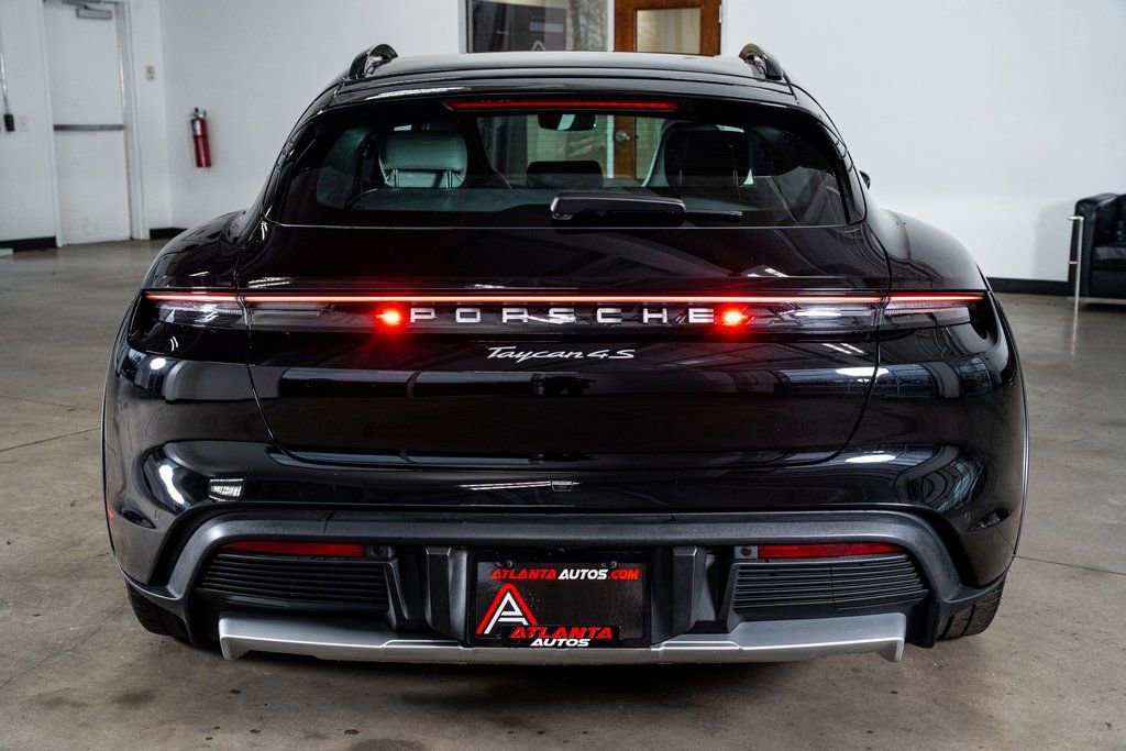 Used 2024 Porsche Taycan 4S w/ Premium Package image 7