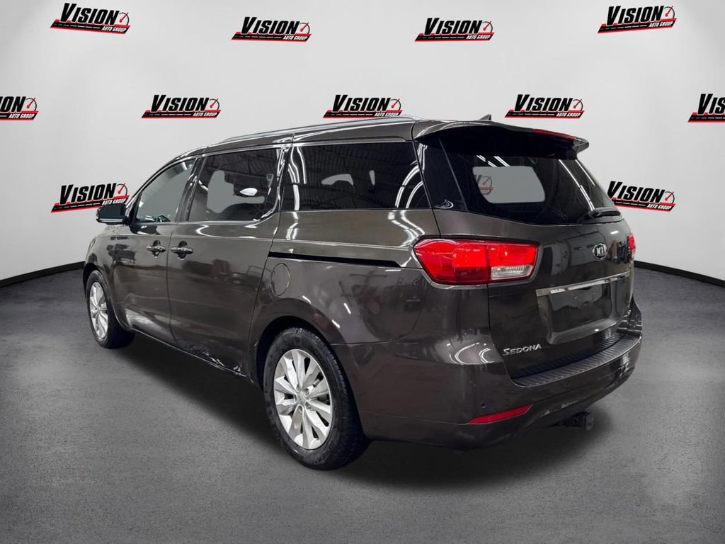 Used 2018 Kia Sedona EX image 7