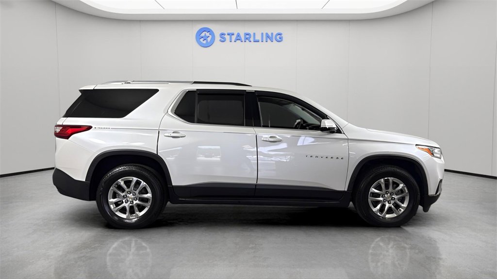 Used 2018 Chevrolet Traverse LT image 11