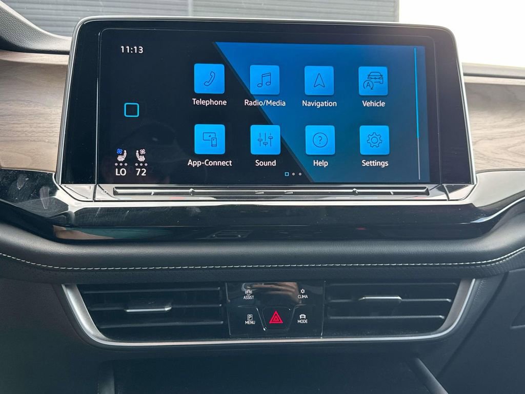 Used 2024 Volkswagen Atlas SE FWD image 25