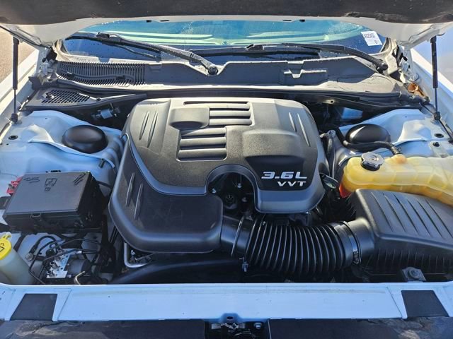 Used 2021 Dodge Challenger SXT w/ Driver Convenience Group image 22