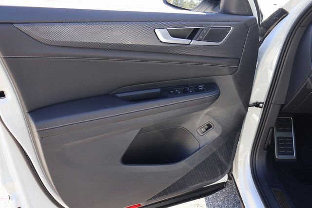 New 2026 Volkswagen Atlas Cross Sport SEL R-Line image 11