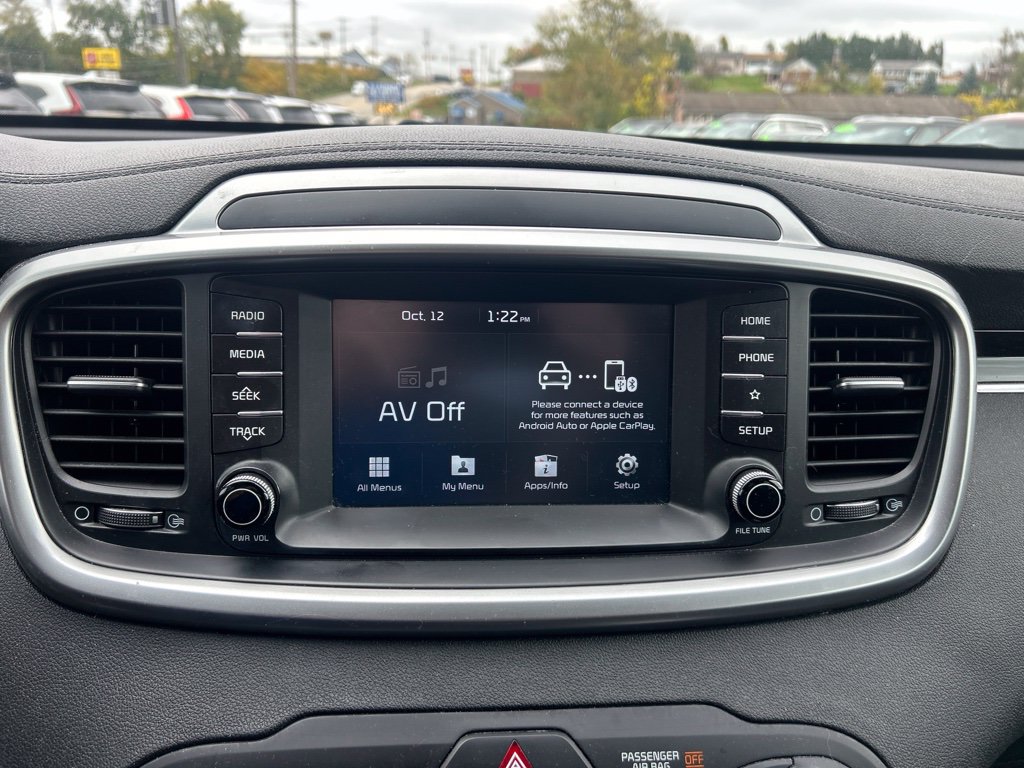 Used 2019 Kia Sorento AWD image 8