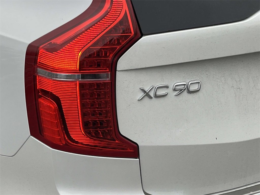 Used 2022 Volvo XC90 T8 Inscription Expression w/ Advanced Package image 10