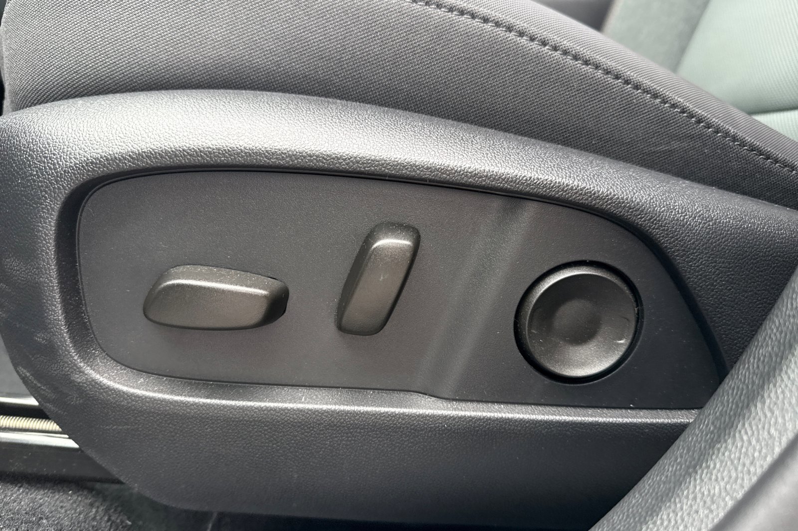 Used 2026 GMC Terrain AT4 w/ Technology Package II image 14