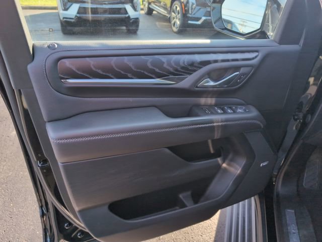 Used 2023 GMC Yukon XL Denali w/ Denali Reserve Package image 15