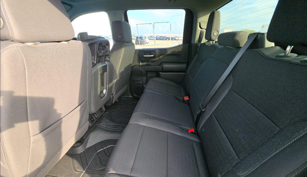 Used 2026 Chevrolet Silverado 1500 Custom w/ Turbomax Blackout Package RWD image 11