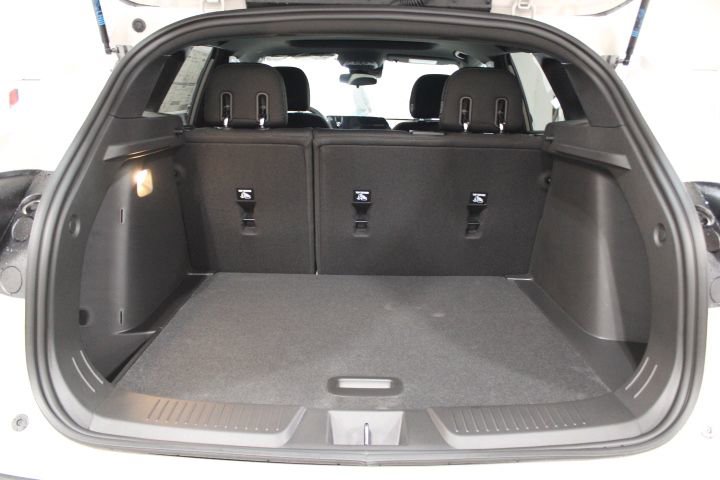 New 2026 Chevrolet Trax RS w/ Sunroof Package image 15