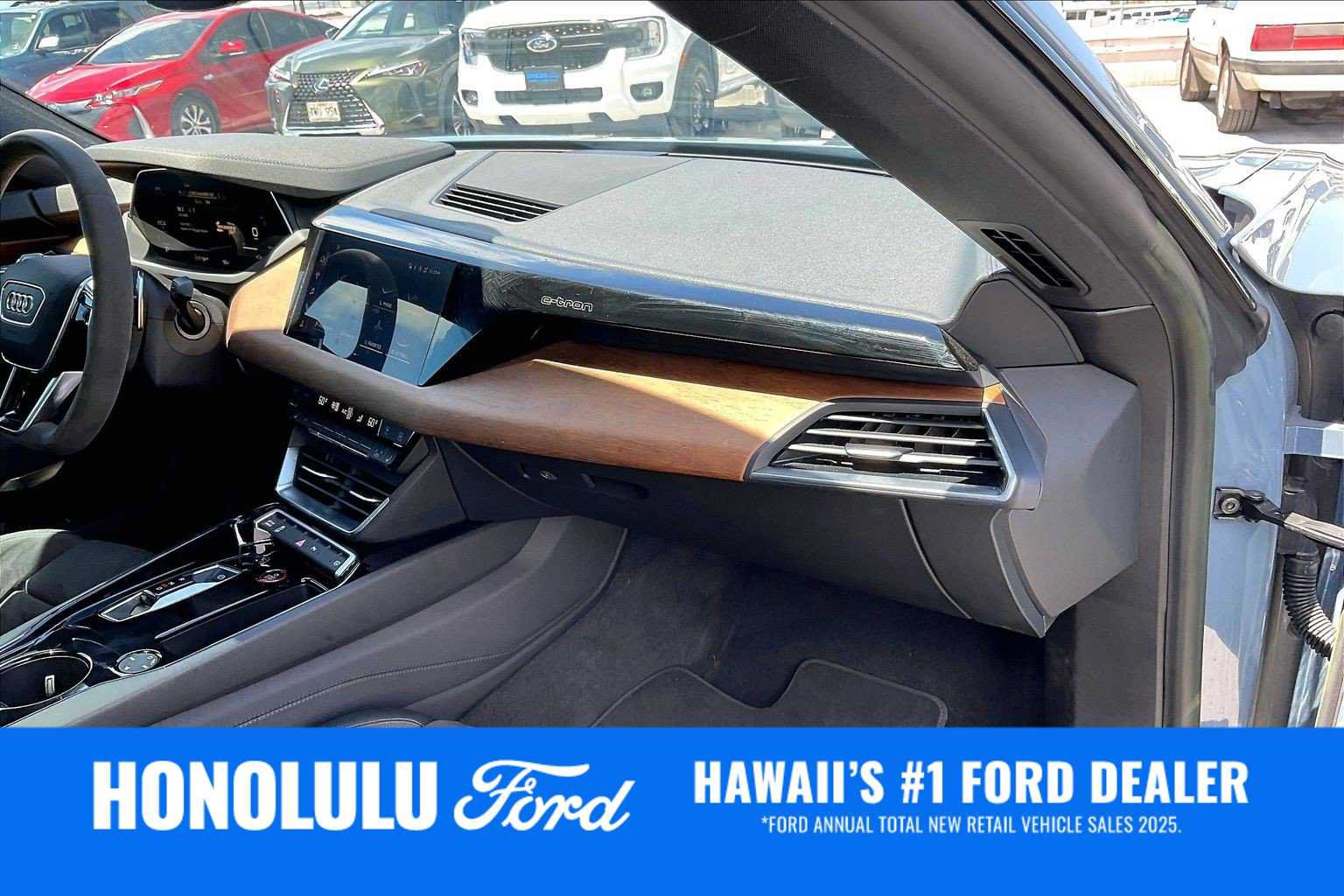 Used 2023 Audi e-tron GT Premium Plus AWD/4WD image 23