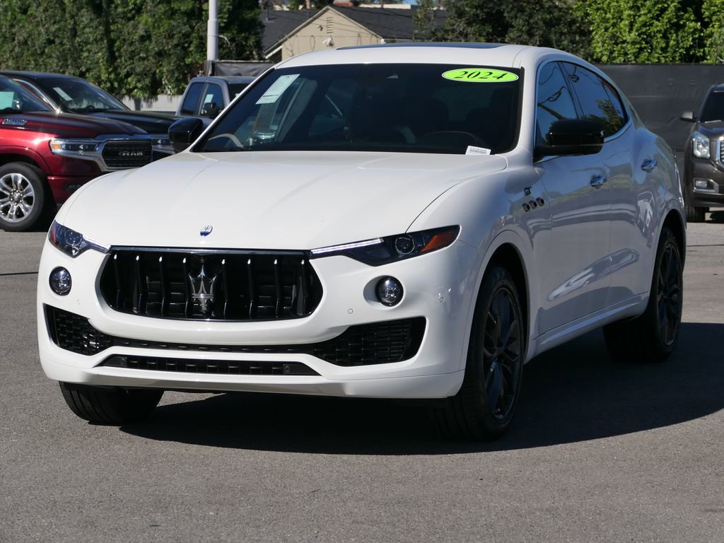 Used 2024 Maserati Levante GT Ultima AWD/4WD image 8