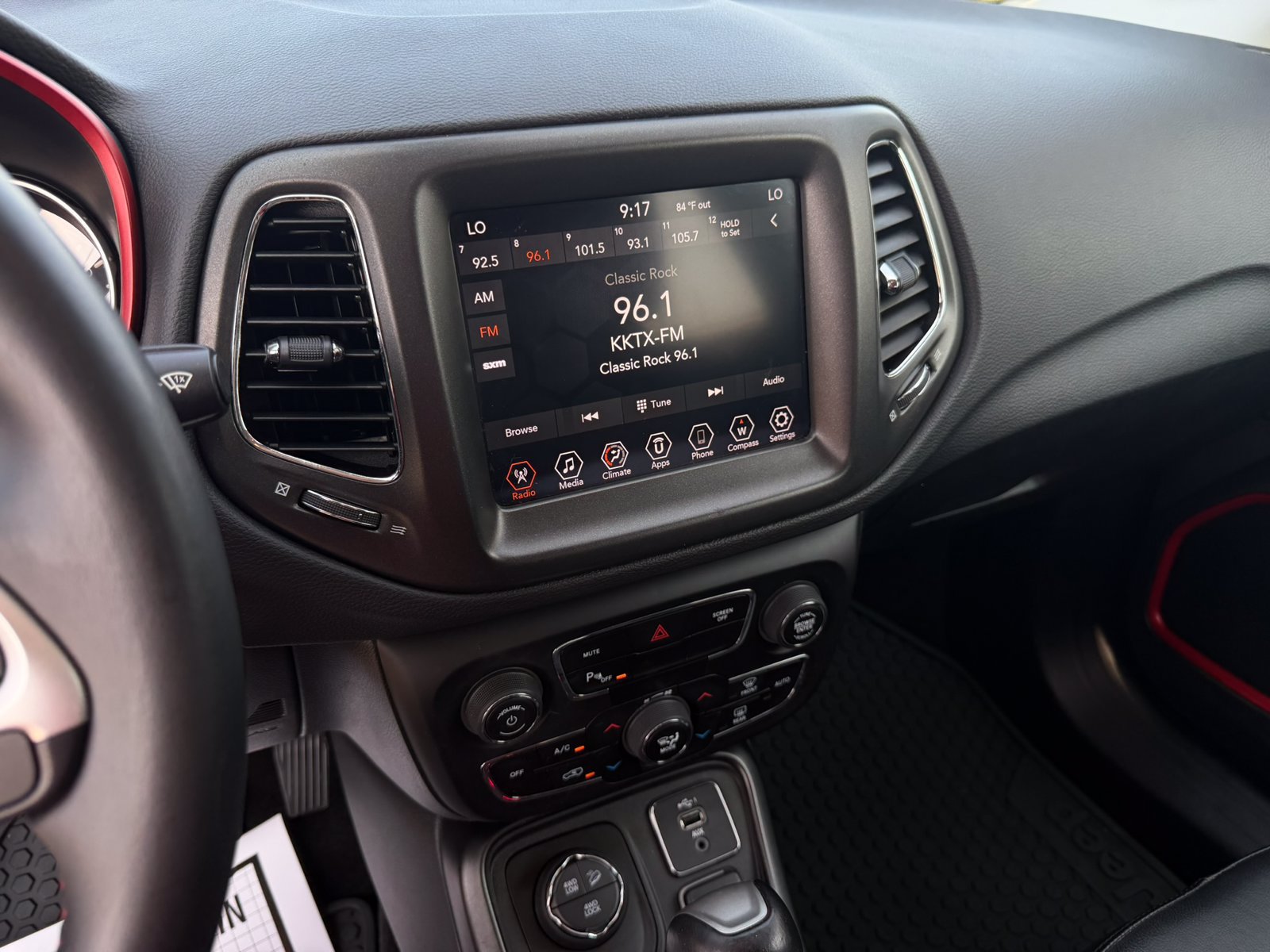Used 2019 Jeep Compass Trailhawk w/ Safety & Security Group AWD/4WD image 15