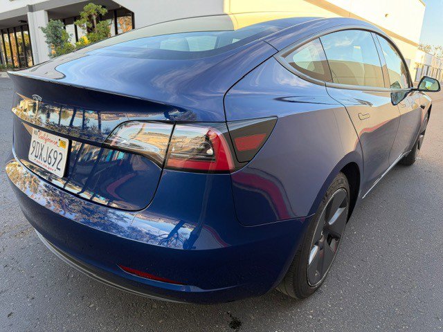 Used 2023 Tesla Model 3 Standard Range image 8
