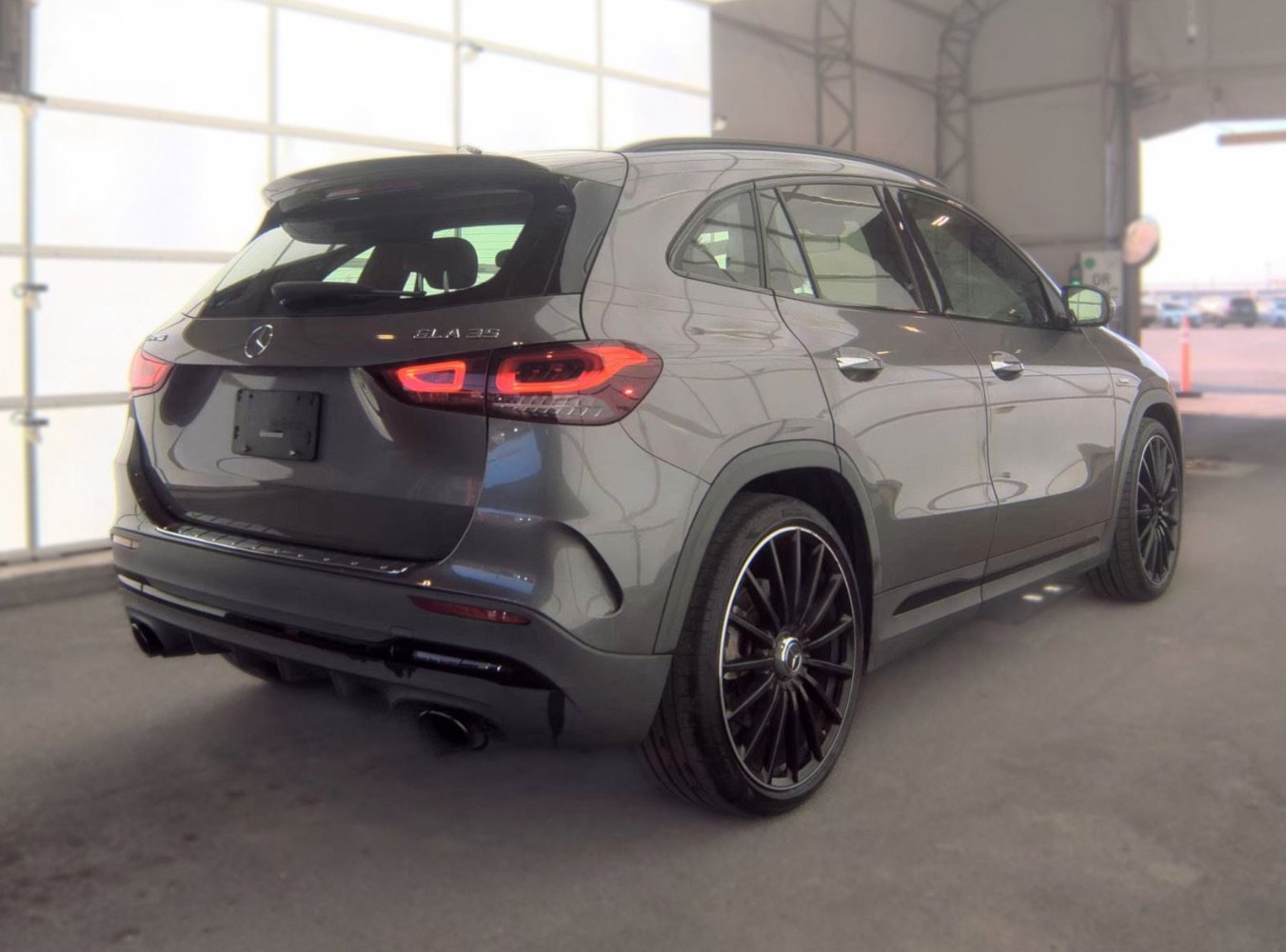 Used 2022 Mercedes-Benz GLA 35 AMG 4MATIC image 4