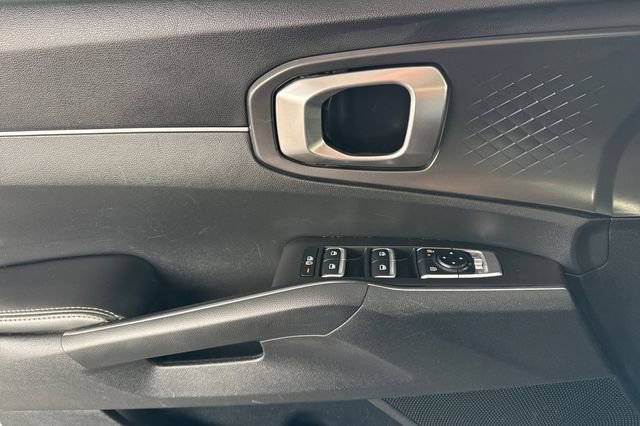 Certified 2024 Kia Sorento S w/ Panoramic Sunroof Package image 13