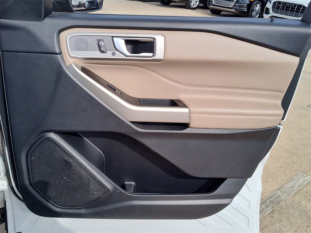 Used 2021 Ford Explorer Limited w/ Equipment Group 301A image 36