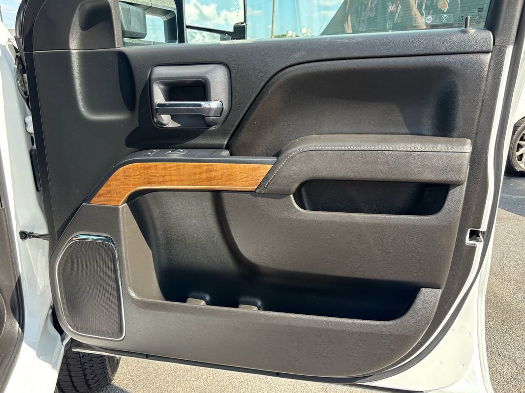 Used 2016 Chevrolet Silverado 2500 LTZ image 26