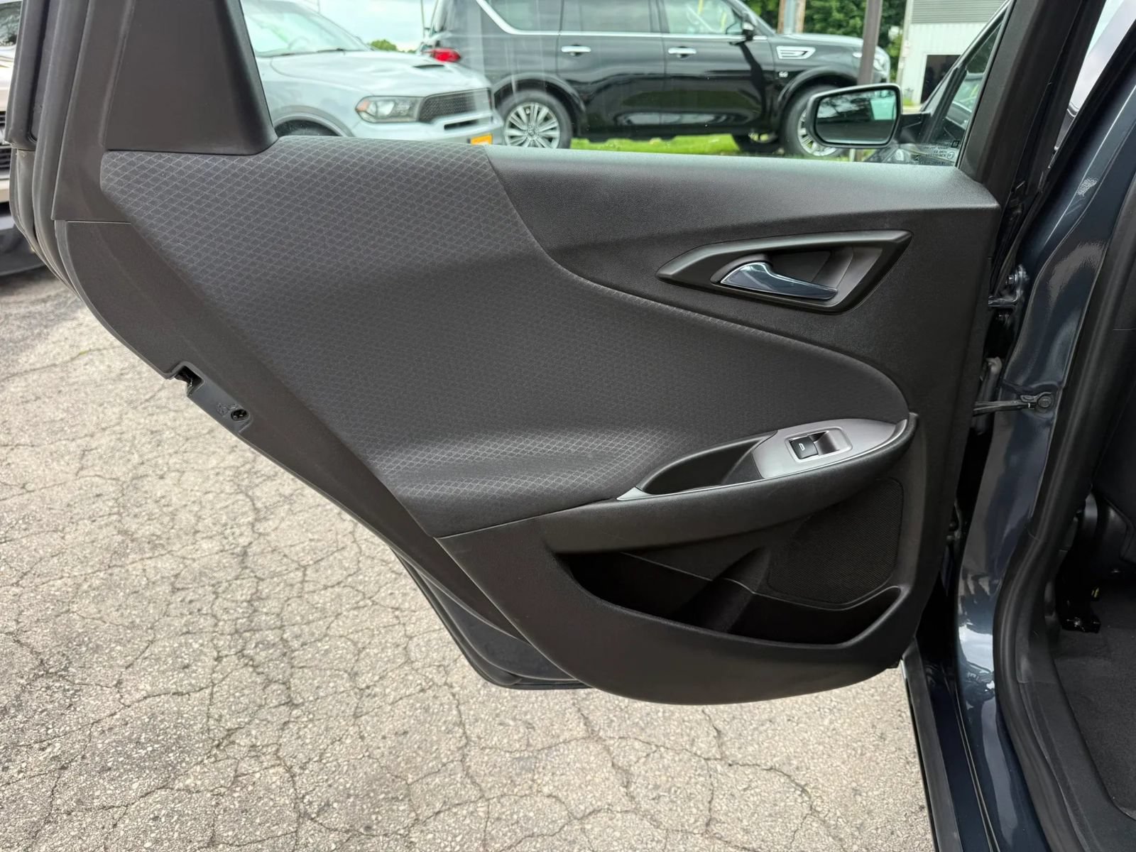 Used 2020 Chevrolet Malibu LS FWD image 11